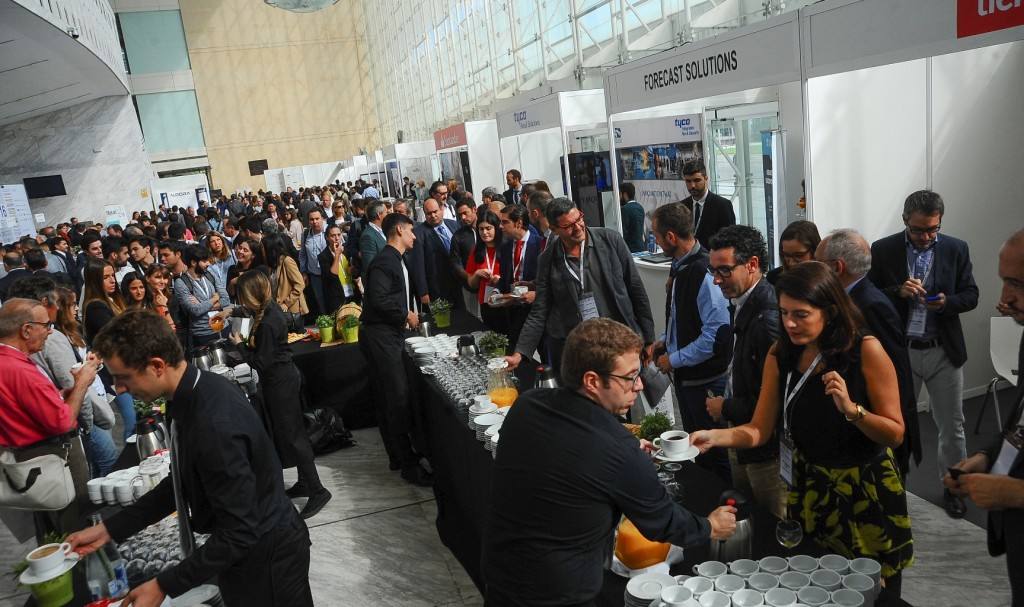 093-cafe-gente-congresoretail1dia171-28092016