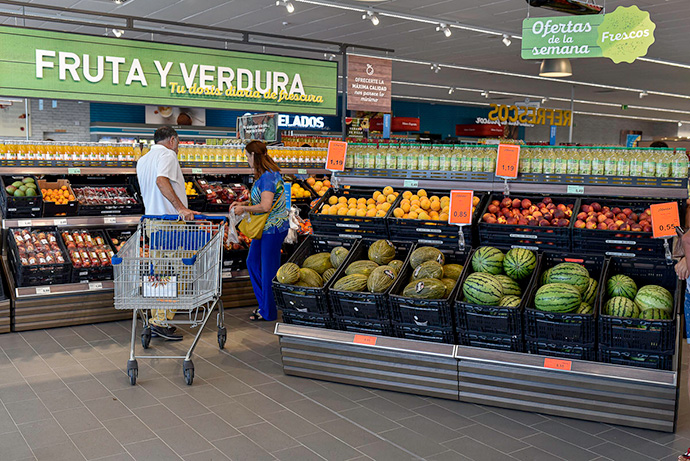 Supermercados, centro de servicios para colectivos vulnerables en la crisis del Covid-19