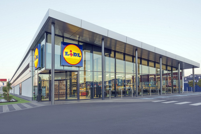 Lidl invierte más de 9 millones de euros en dos nuevas tiendas