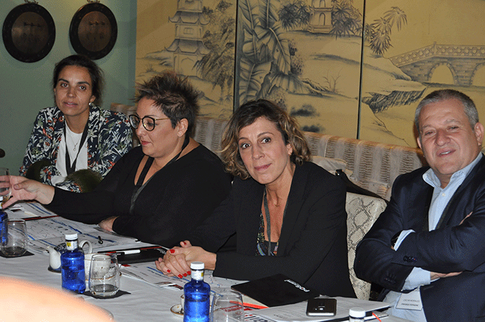 De izquierda a derecha: Ana Mª Salort (Pisamonas), Nerea Caballero (Pisamonas), Gaelle Cárdenas (Perfumes y Diseño) y Óscar Morales (Orange Espagne).