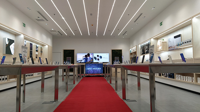 Huawei inaugurará en febrero su segunda tienda 'flagship' en Barcelona y su ecommerce en España