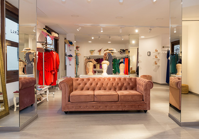 La Más Mona inaugura una nueva tienda en Madrid, con más espacio para ofrecer el alquiler de ropa de diario