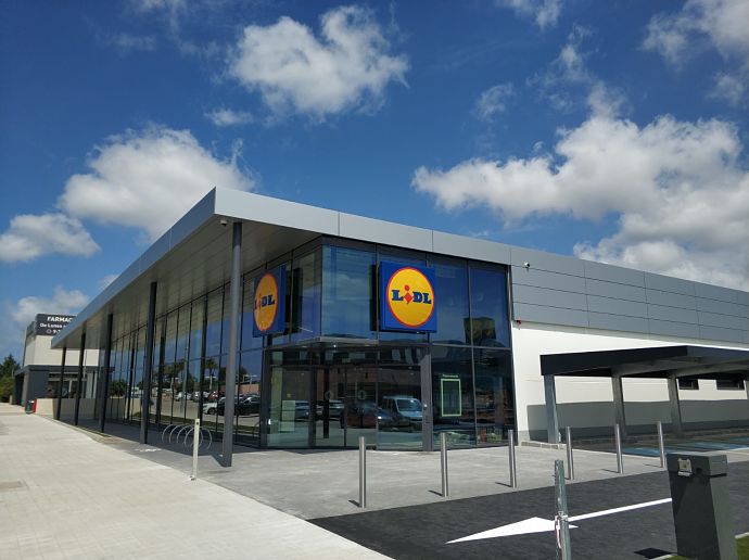 Lidl invierte más de 17 millones en tres nuevas tiendas