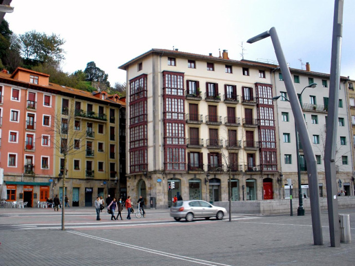 Bilbao se posiciona como la ciudad española con mayor recuperación del tráfico peatonal en calles comerciales, respecto a mayo, pero aún inferior a lo registrado en 2019