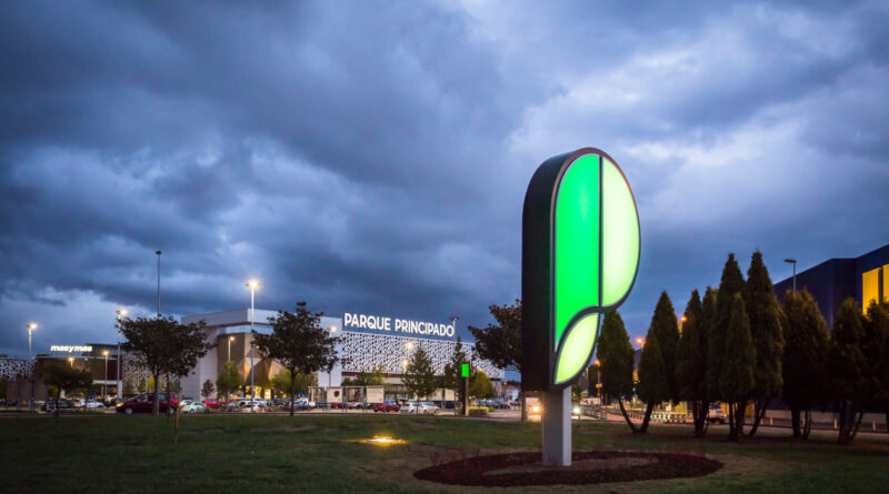 Parque Principado cambia las luces de Navidad por ayudas a sus comercios