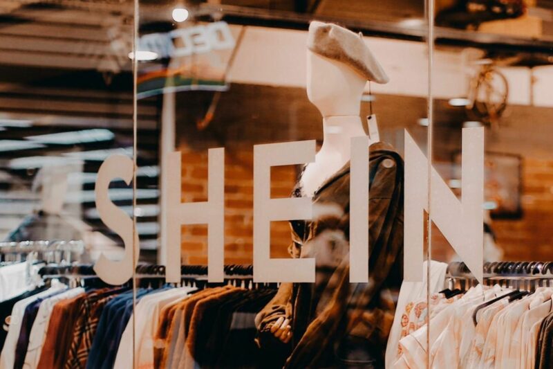 Shein invierte 15M de dólares en mejorar su cadena de suministro y