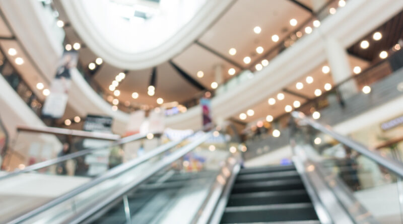 La afluencia a centros comerciales cae un 1,3% en mayo 