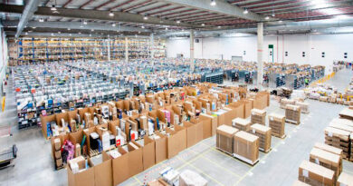 Amazon paraliza la construcción de 4 centros logísticos en España