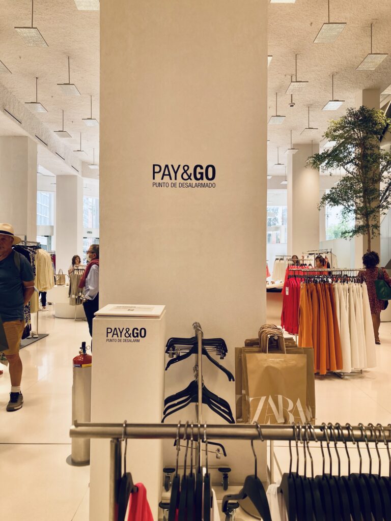 Punto Pay&Go en Zara Plaza de España