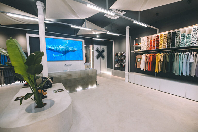 Blue Banana estrena con éxito en Málaga DARETAIL