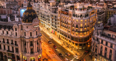 La calle Gran Vía de Madrid, la vía comercial más visitada en 2022