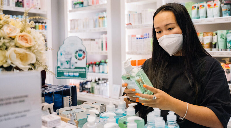 Las farmacias online sumarán más de 1.000 millones de compradores en 2027