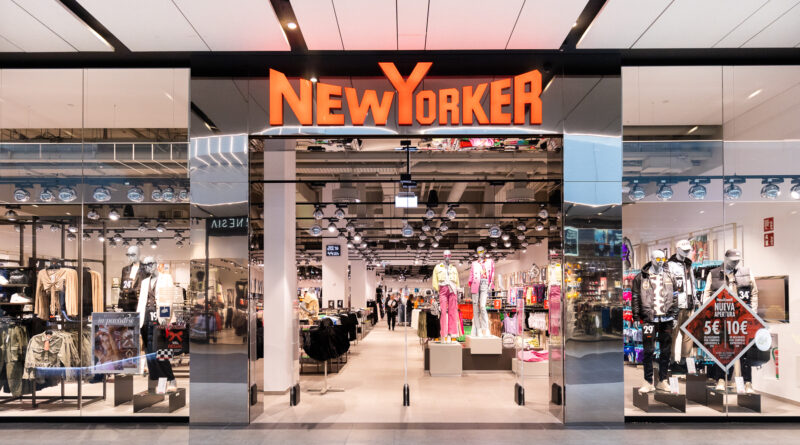 New Yorker abre en Diagonal Mar y suma 32 en España DARetail. La actualidad del mundo del retail, la distribución comercial, los puntos de venta y las franquicias New Yorker abre