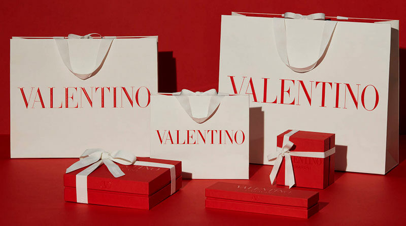 Kering compra el 30% del capital de Valentino, con opción al 100% en 2028