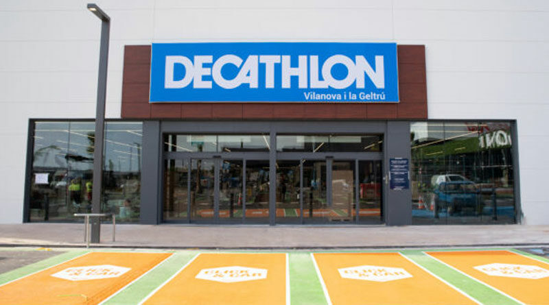 Decathlon vende 30 tiendas en España a Reality Income para operar en alquiler