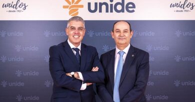 A la izq, David Navas, nuevo director general de Unide y a la dcha, Carlos Jiménez, su presidente