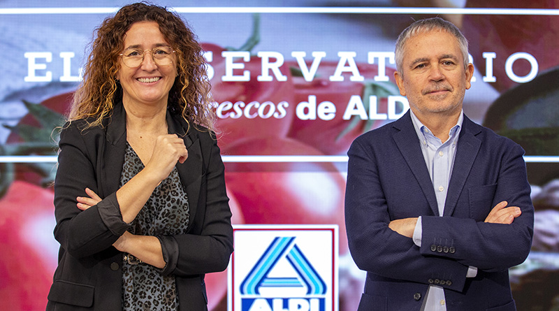Silvia Segarra e Ignacio Cid en el Observatorio de los productos frescos de Aldi