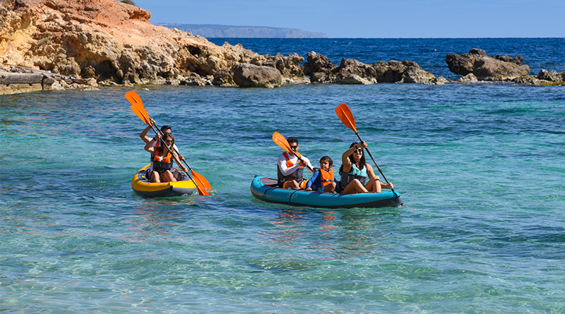 El objetivo es facilitar el acceso al deporte durante las vacaciones, adaptándose a quienes buscan una experiencia deportiva prolongada
