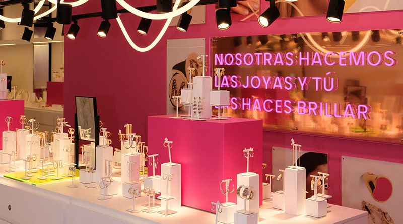 Singularu inaugura nueva tienda en el CC. La Maquinista de Barcelona