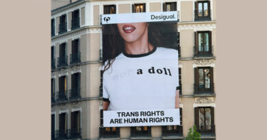 Desigual lanza en Madrid una lona en defensa de los derechos trans