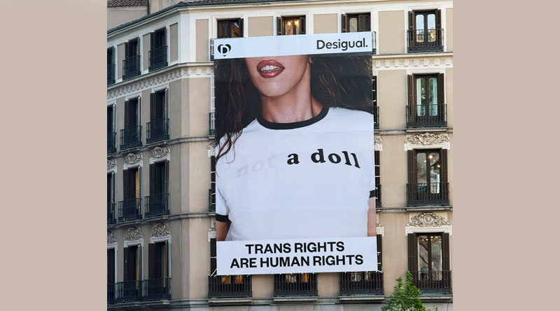 Desigual lanza en Madrid una lona en defensa de los derechos trans