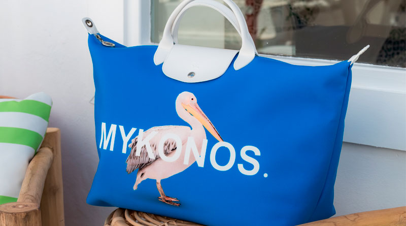 Bolso de edición limitada de Longchamp con el icono de la isla griega. 