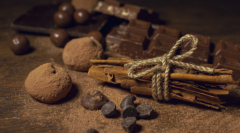 El Día Mundial del Cacao, rinde homenaje a los productores de la materia prima del chocolate y aunque su precio se ha elevado en los últimos meses, los consumidores no han renunciado a su sabor