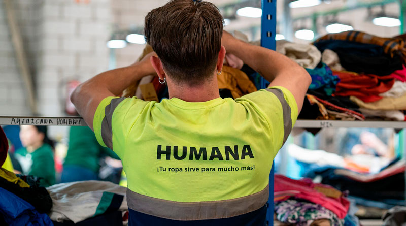 Humana denuncia incoherencias en el nuevo Real Decreto de residuos textiles