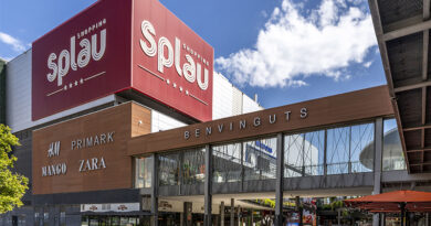 En los últimos meses, firmas como Parfois y Celio han apostado por renovar sus espacios en el centro comercial