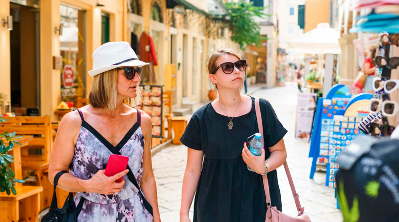 España refuerza su atractivo como destino de turismo de compras