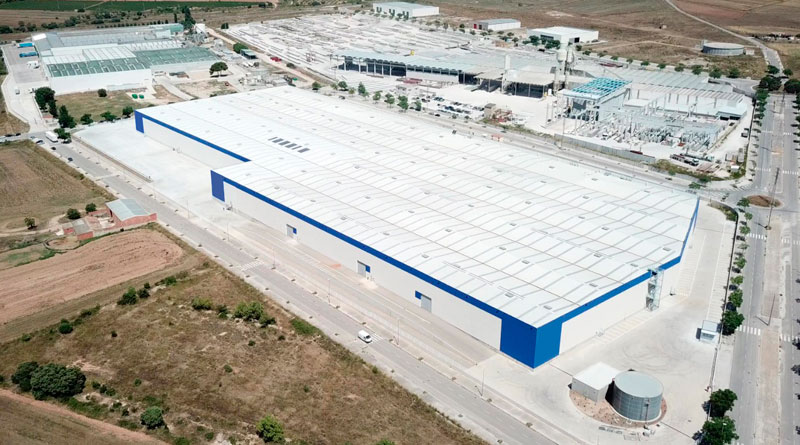 Normal alquila su primer centro logístico en España