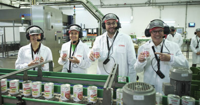 La fábrica también ha incorporado equipos para recuperar el calor del agua utilizada en el proceso de refrigeración