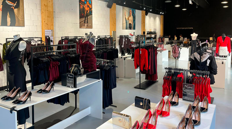 Interior de la nueva tienda New Blanco