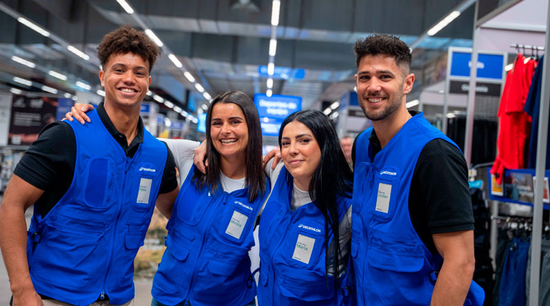Decathlon refuerza su equipo para Navidad con más de 400 vacantes