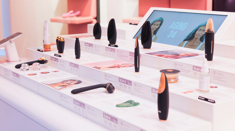 Los artículos de Satisfyer comparten espacio con los productos de GESKE