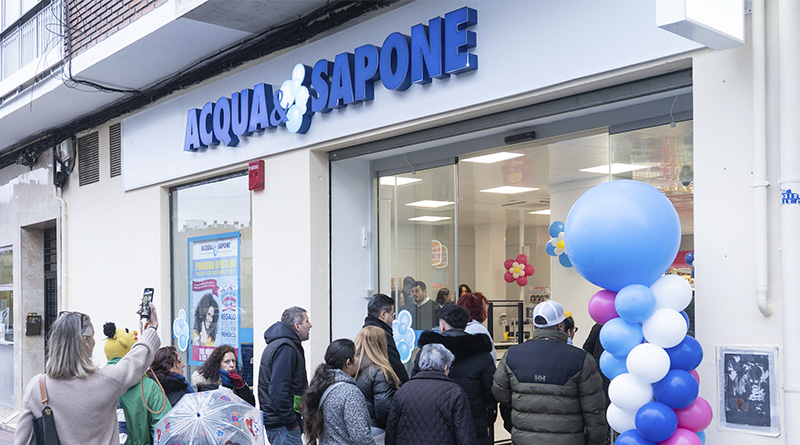 La compañía señala que el formato característico de sus tiendas —espacios amplios, luminosos y ordenados— busca garantizar una compra cómoda y accesible