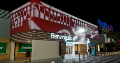 Carrefour se asocia con JCDecaux para impulsar el Retail Media offsite