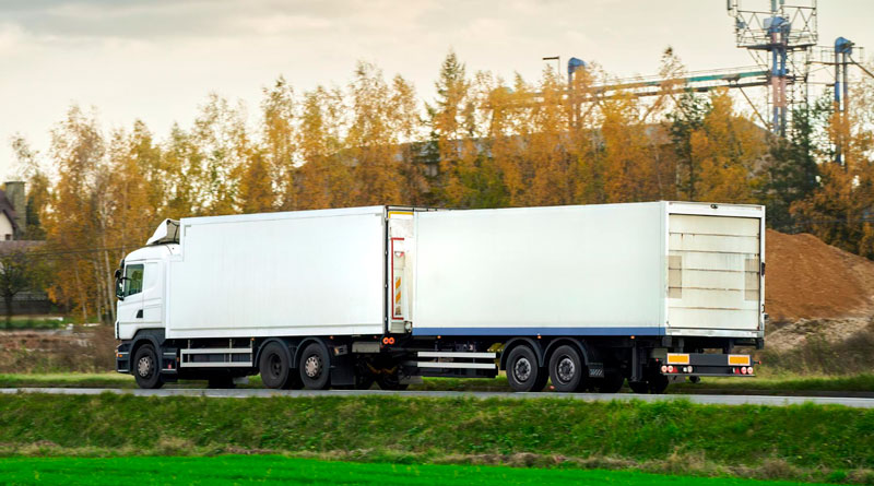 Los dúotrailers ya pueden circular los fines de semana en Cataluña