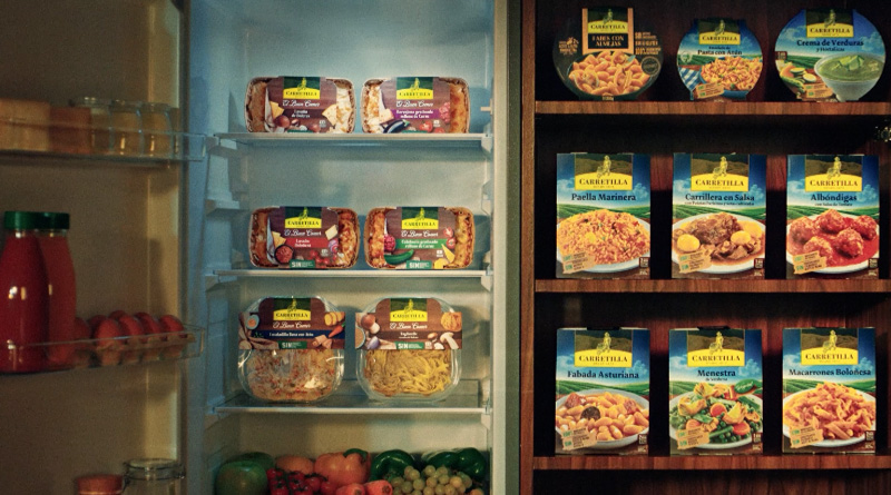 La campaña parte de un insight directo: los platos listos de Carretilla son tan ricos y naturales que podrían pasar por hechos en casa