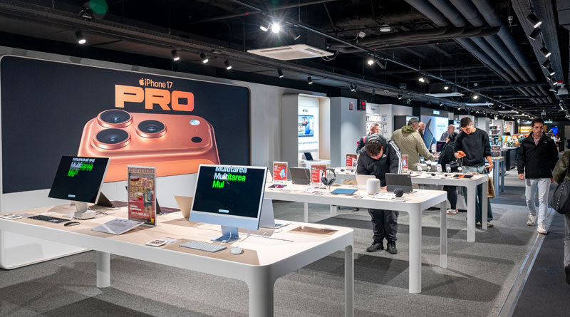 Zona expositora de Apple, otro de los partners preferentes de Fnac