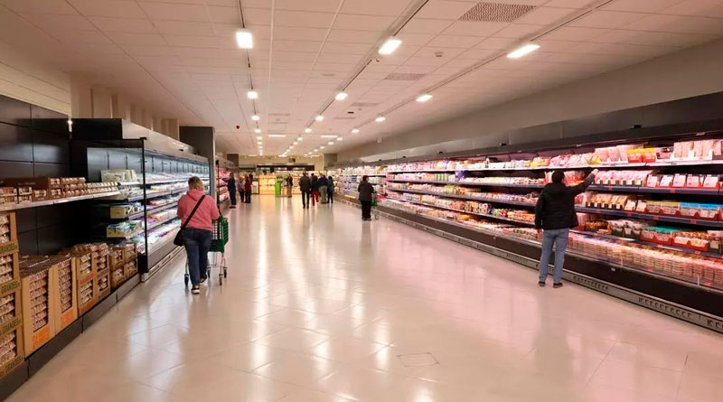 Mercadona abre en Barcelona su primer supermercado bajo el modelo T9